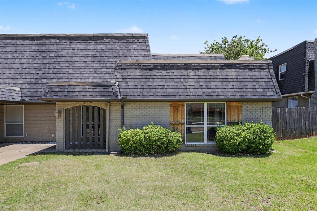 11008 Springhollow RD, Oklahoma City, OK 73120