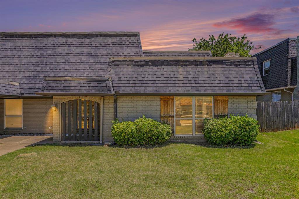 11008 Springhollow RD, Oklahoma City, OK 73120