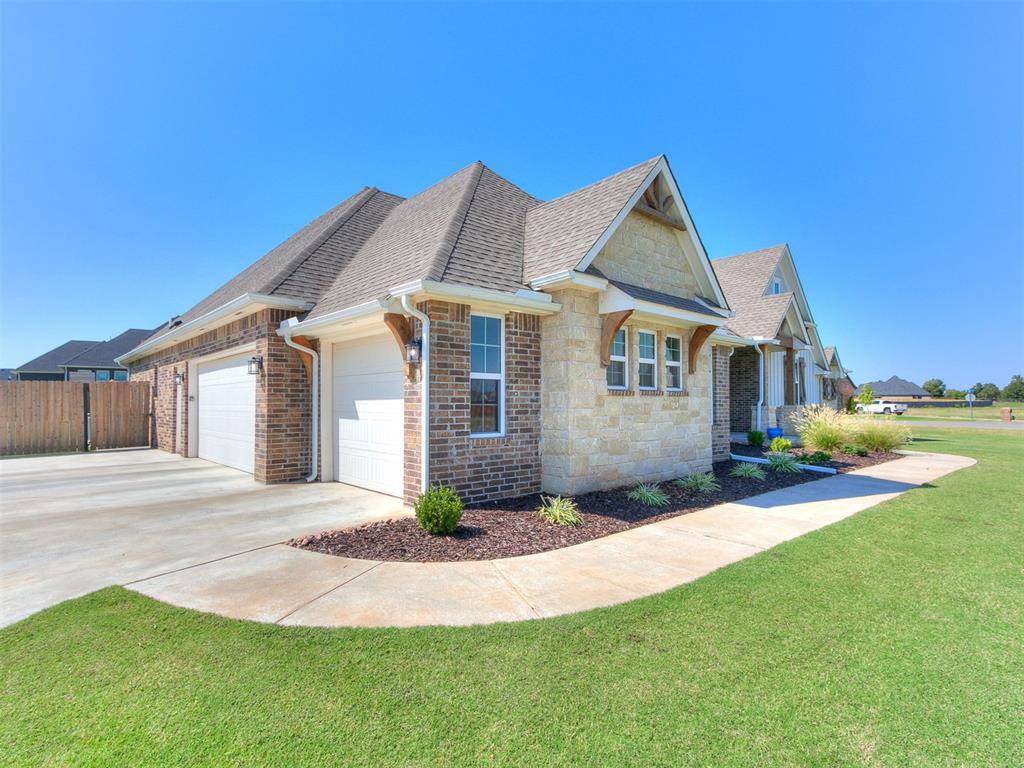 1017 Dorsi WAY, Newcastle, OK 73065