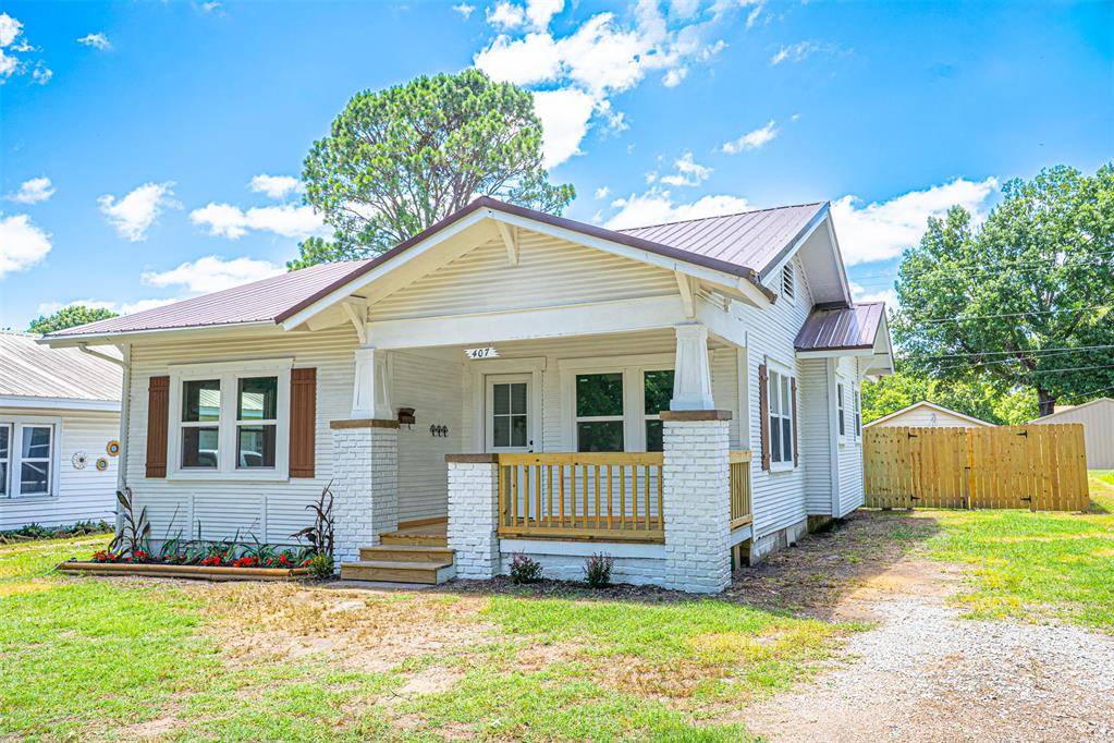 407 S 8th ST, Okemah, OK 74859