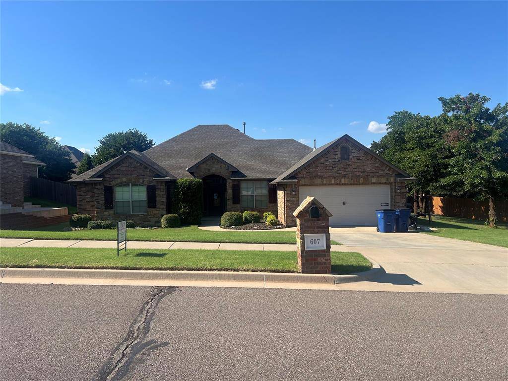 607 Bailey ST, Blanchard, OK 73010