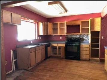 102 NE 5th ST, Moore, OK 73160