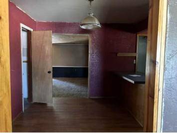 102 NE 5th ST, Moore, OK 73160
