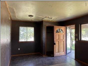 102 NE 5th ST, Moore, OK 73160