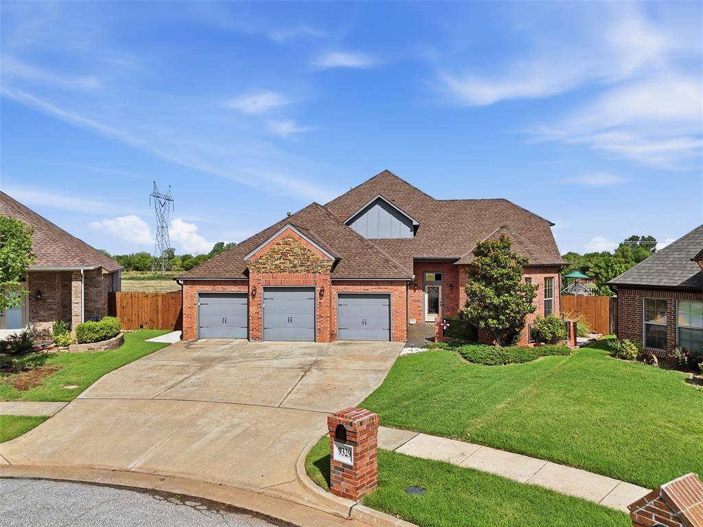 9329 NW 134th TER, Yukon, OK 73099