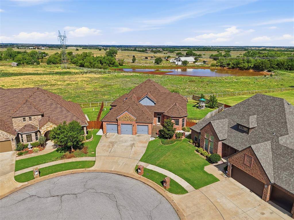 9329 NW 134th TER, Yukon, OK 73099