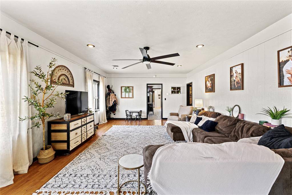 621 N 2nd ST, Okeene, OK 73763