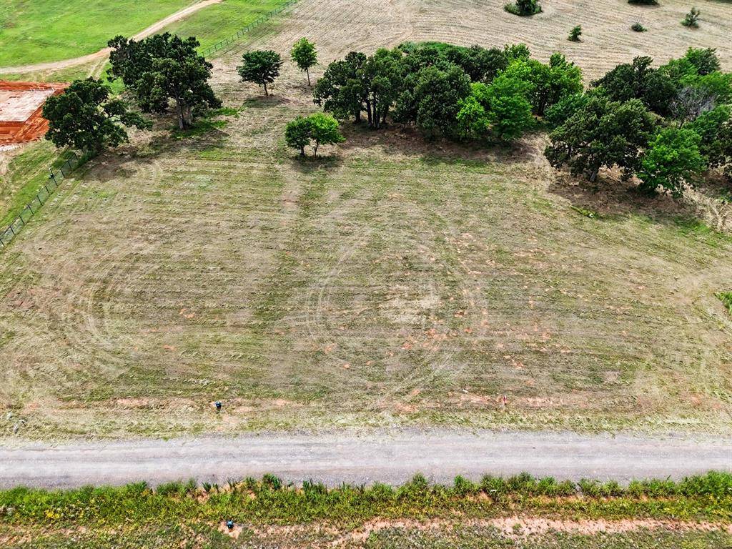 6256 Lake Breeze DR, Guthrie, OK 73044
