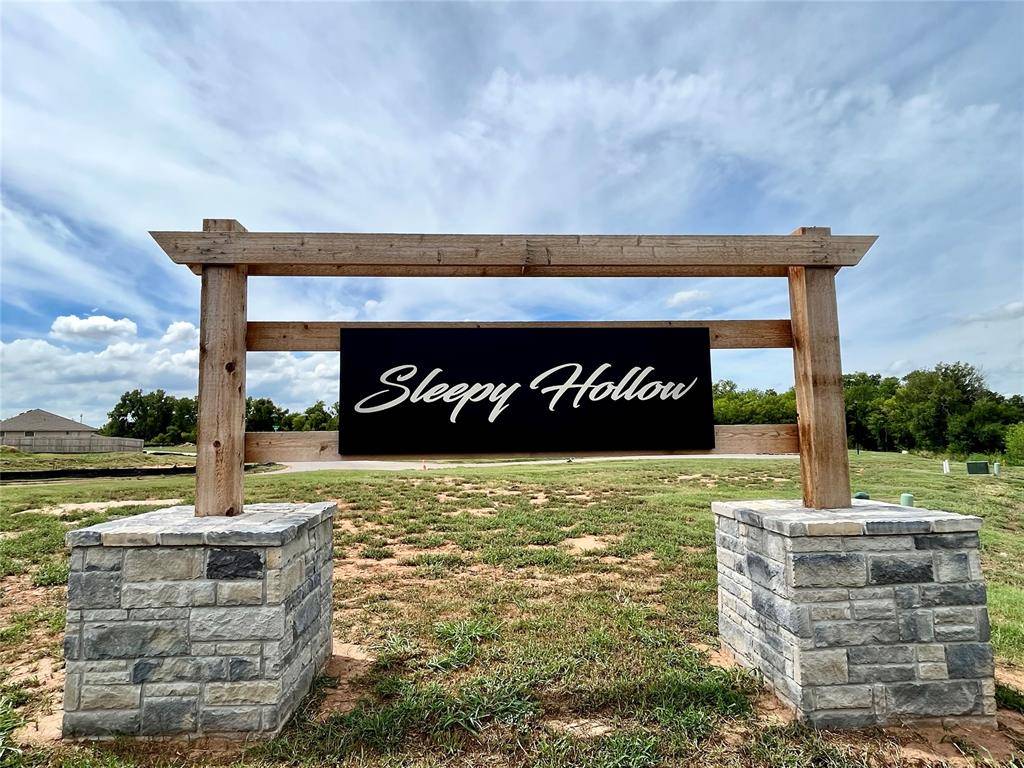 3404 Hickorystick DR, Chickasha, OK 73018