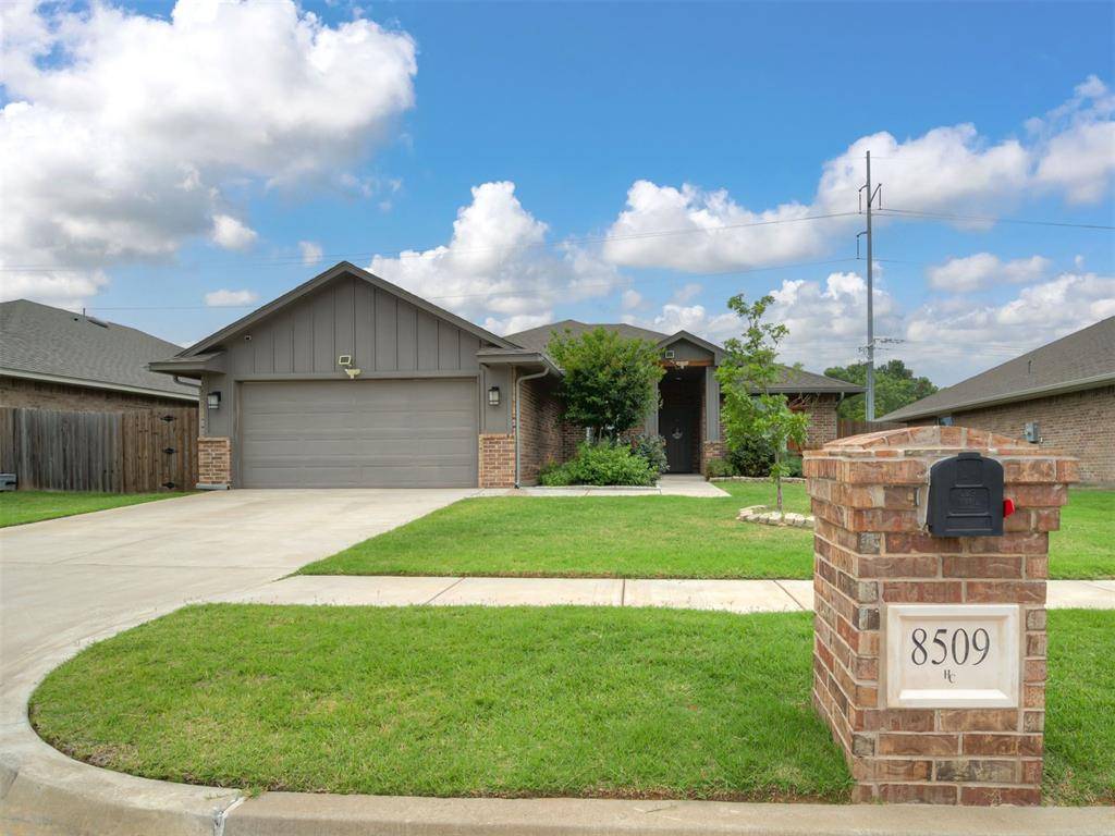 8509 NW 77th ST, Oklahoma City, OK 73132