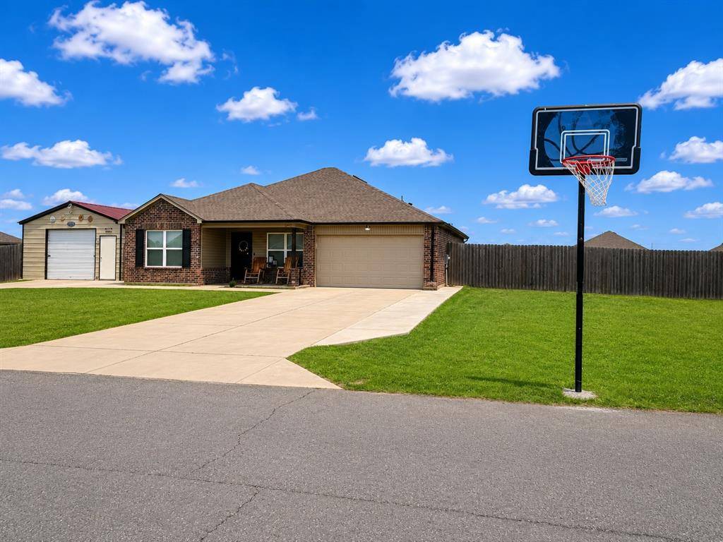 10432 Cindy Joy, Shawnee, OK 74804
