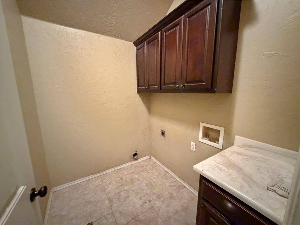 10900 SW 32nd TER, Yukon, OK 73099
