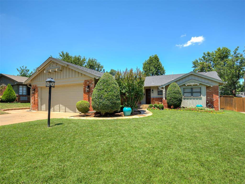 2725 Warwick DR, Oklahoma City, OK 73116