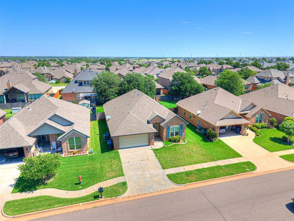 5917 NW 159th ST, Edmond, OK 73013
