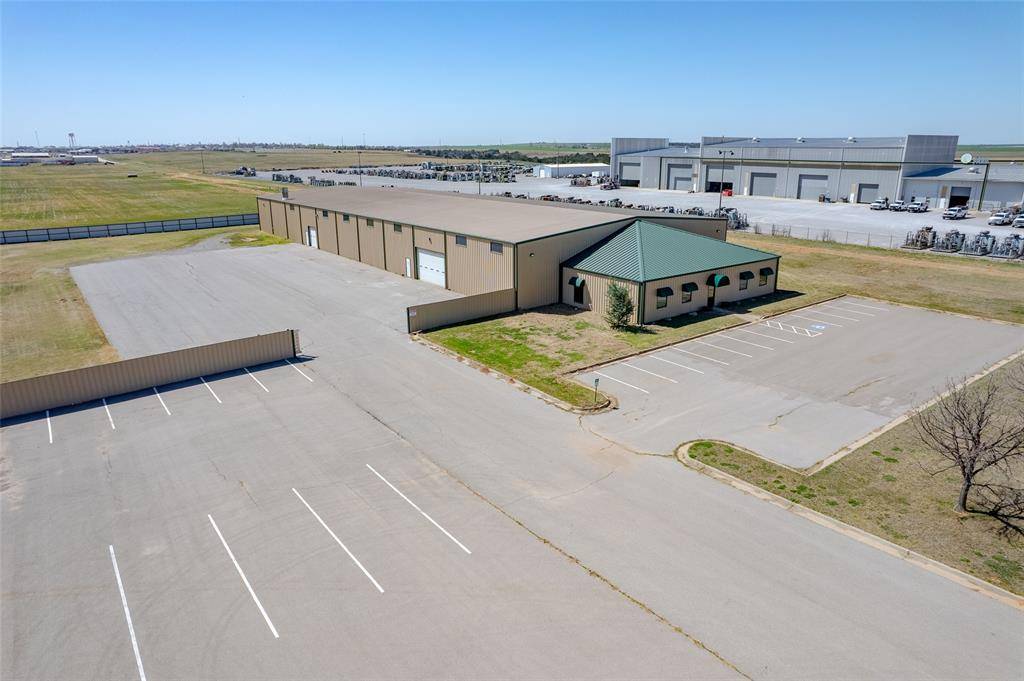 211 W Canyon RUN, Hinton, OK 73047