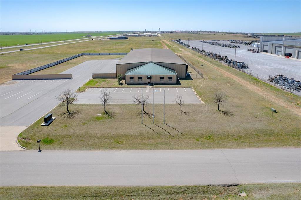211 W Canyon RUN, Hinton, OK 73047