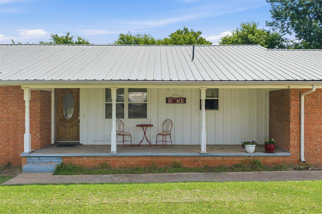 602 N Main ST, Elmore City, OK 73433