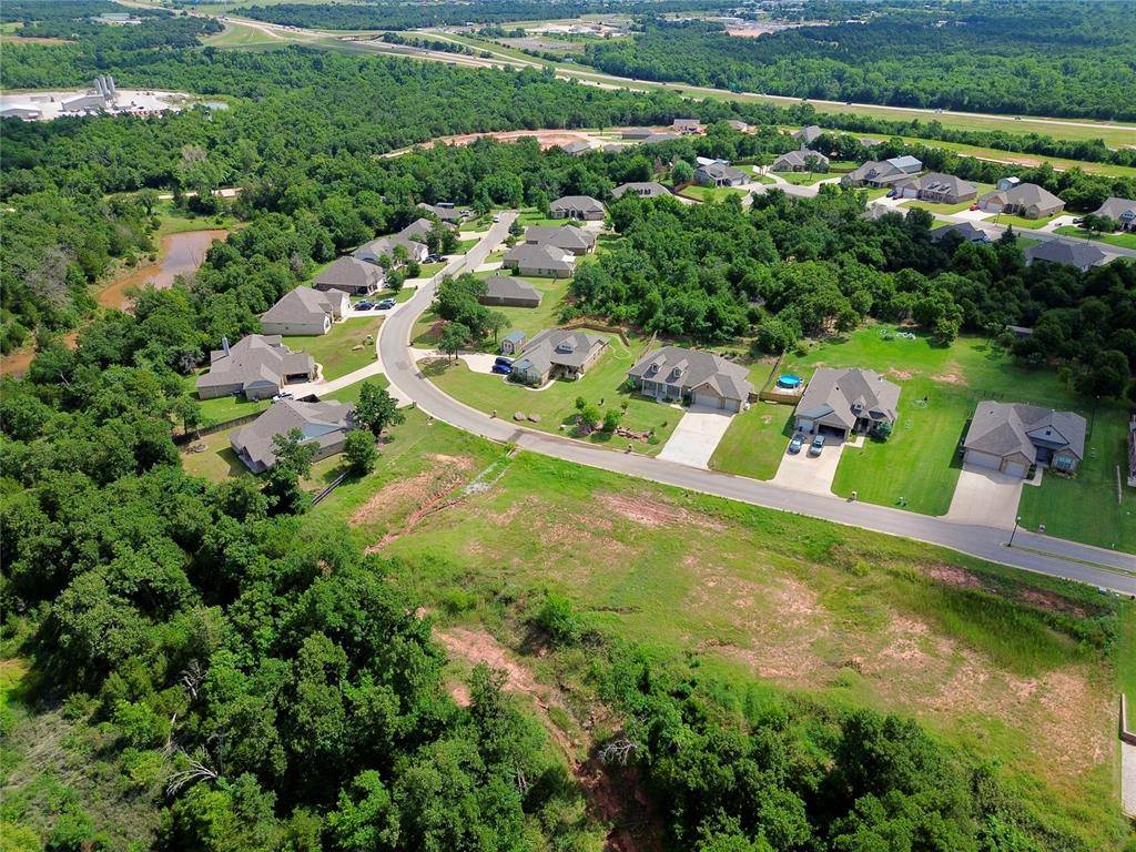 8811 Overlook DR, Guthrie, OK 73044