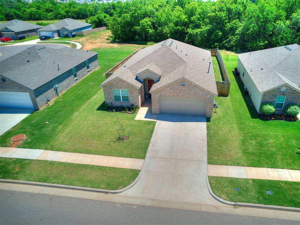 4204 Olivia ST, Mustang, OK 73064