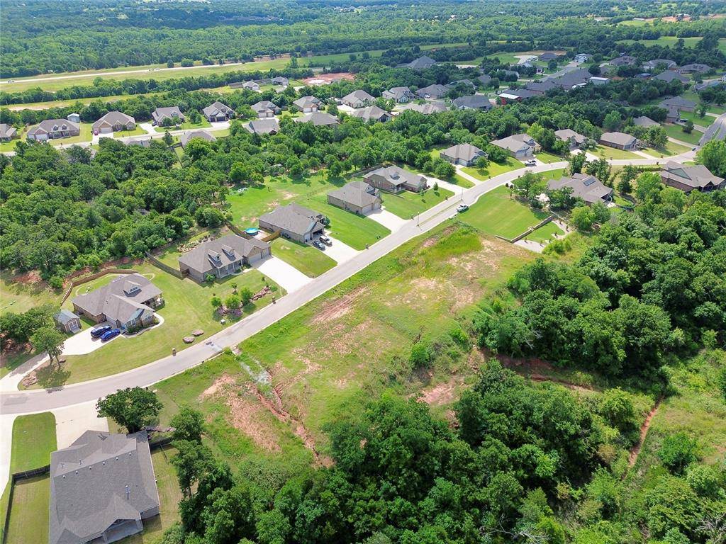 8835 Overlook DR, Guthrie, OK 73044