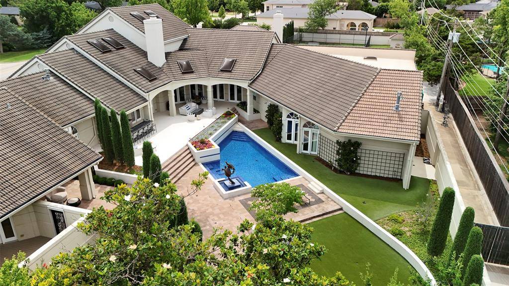 1805 W Wilshire BLVD, Nichols Hills, OK 73116