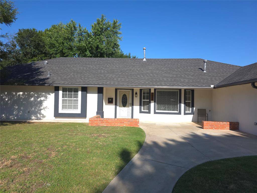 9009 Lakeaire DR, Oklahoma City, OK 73132