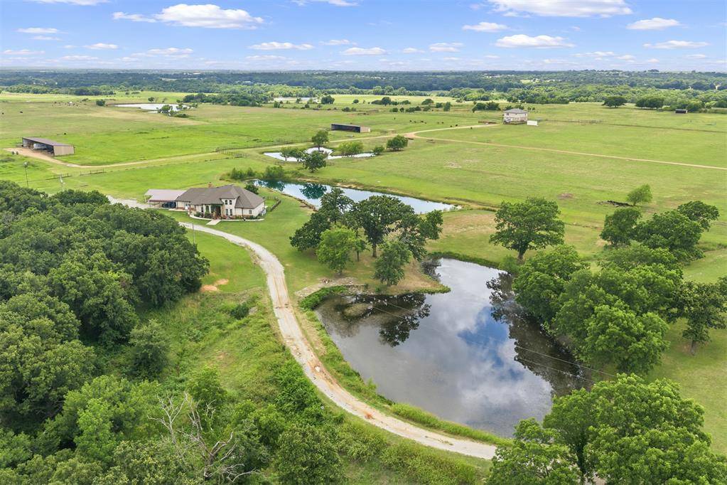 29714 E County Road 1640, Elmore City, OK 73433