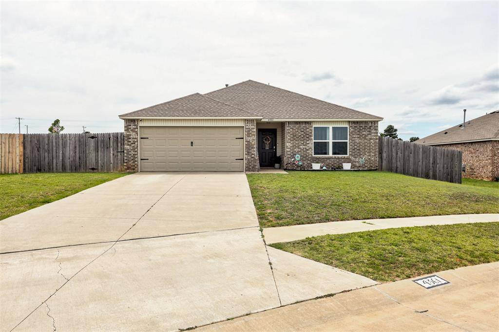 4361 Winding BRK, Harrah, OK 73045