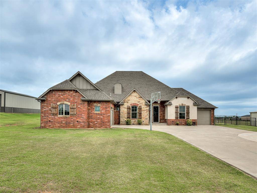 2269 Barrington DR, Blanchard, OK 73010