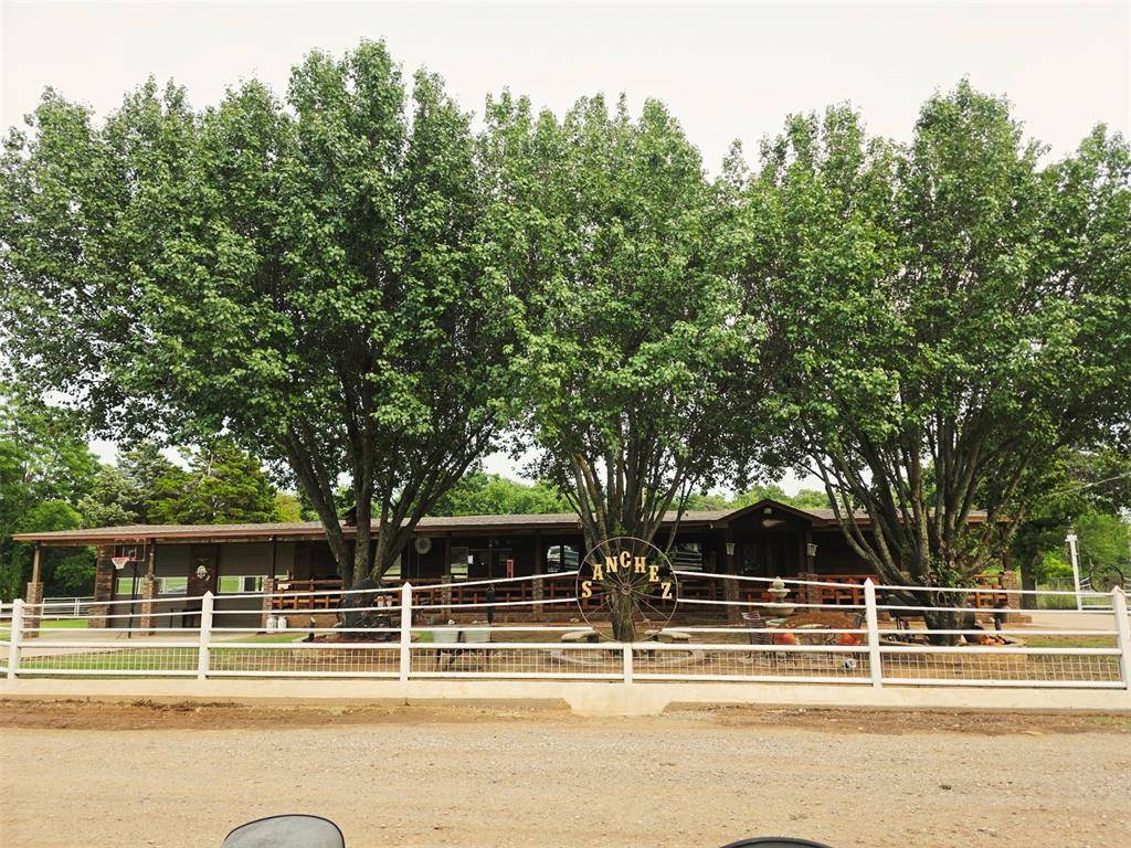 108 Woodland DR, Edmond, OK 73025