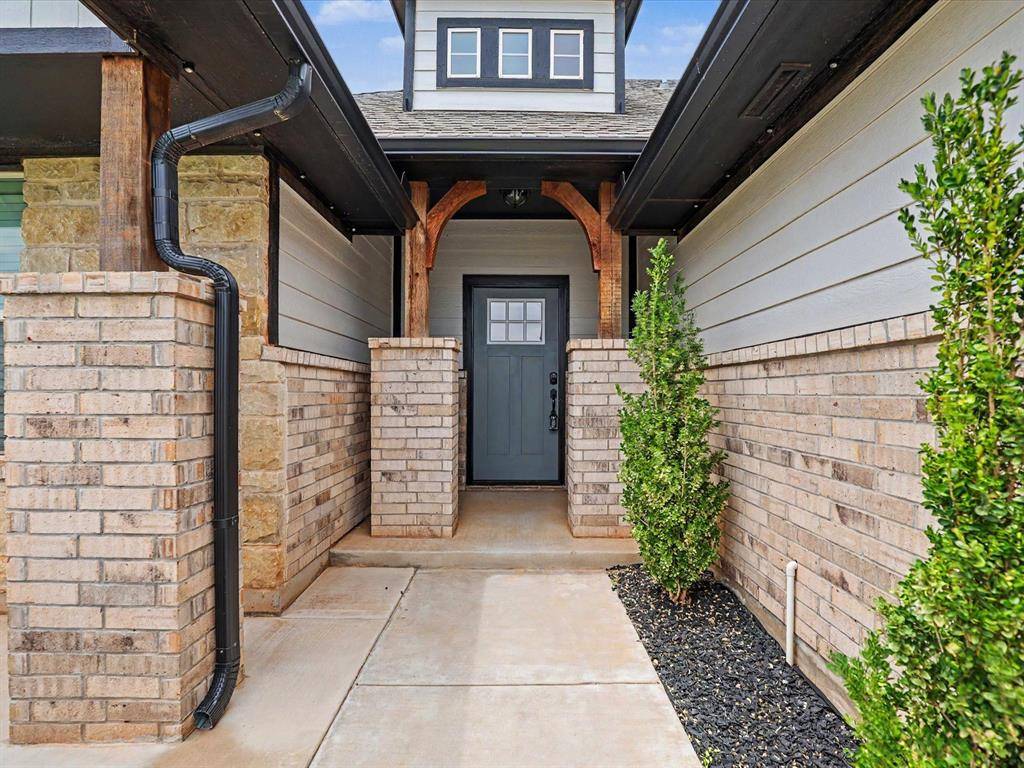 1001 Labelle DR, Newcastle, OK 73065