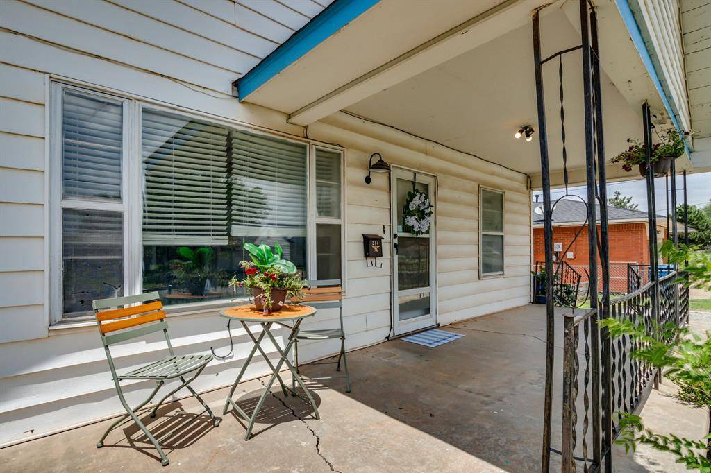 214 N Temple ST, Cordell, OK 73632