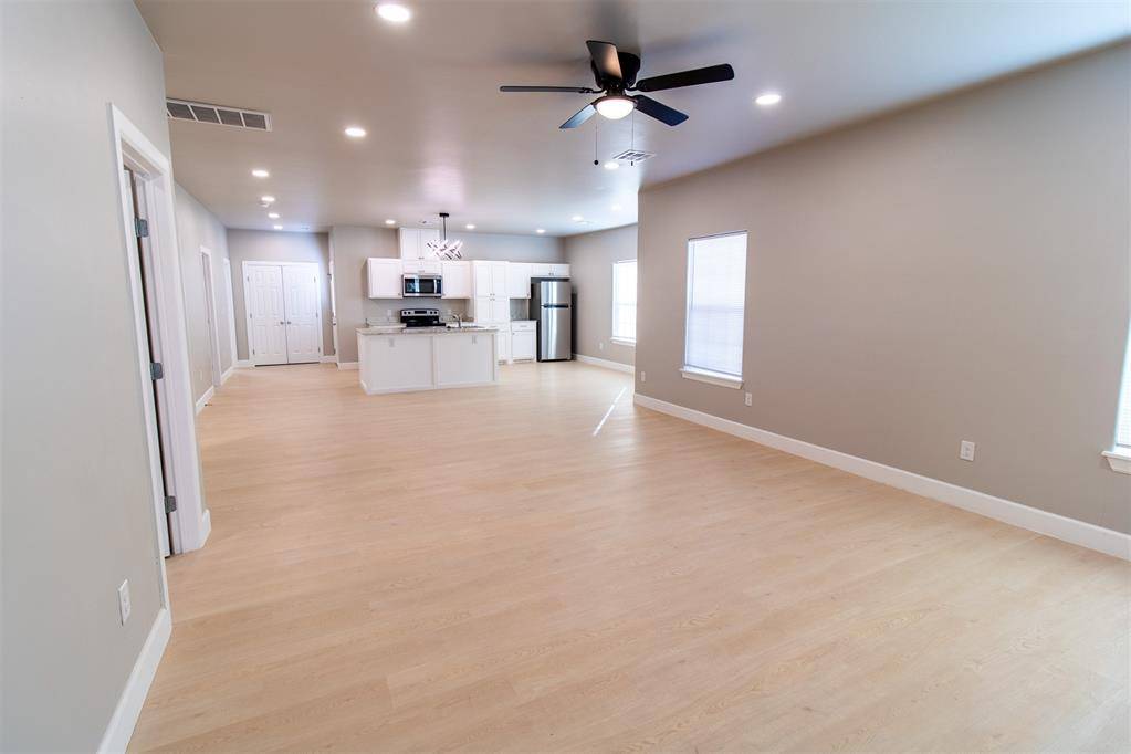 220 SE 42nd ST, Oklahoma City, OK 73129