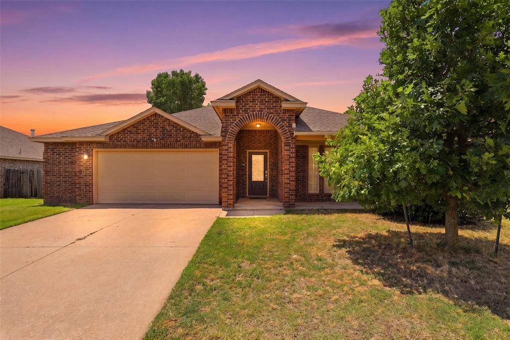 11316 NW 96th ST, Yukon, OK 73099