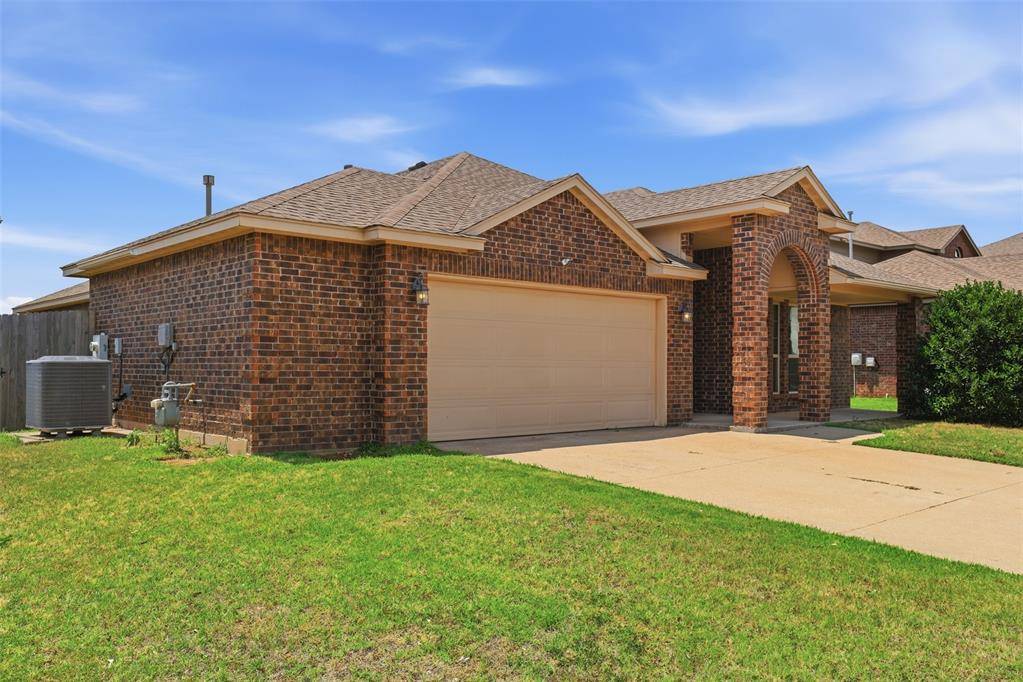 11316 NW 96th ST, Yukon, OK 73099
