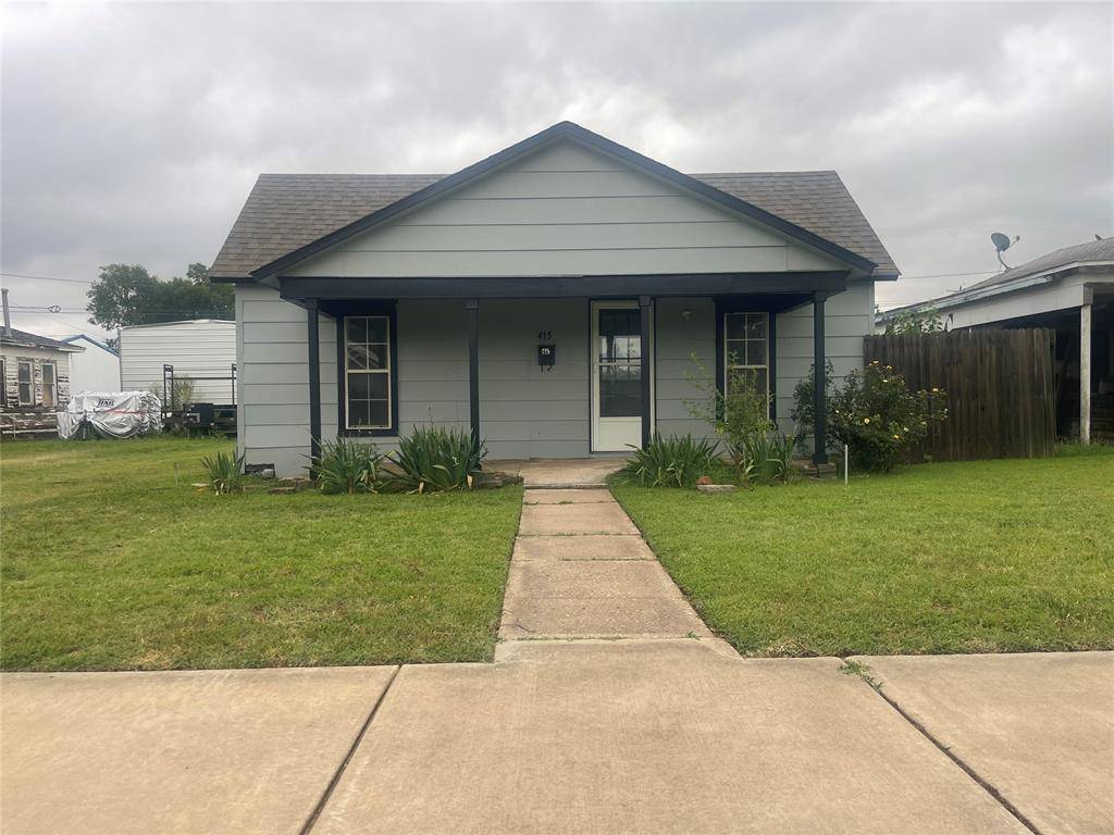 415 S Main ST, Hennessey, OK 73742