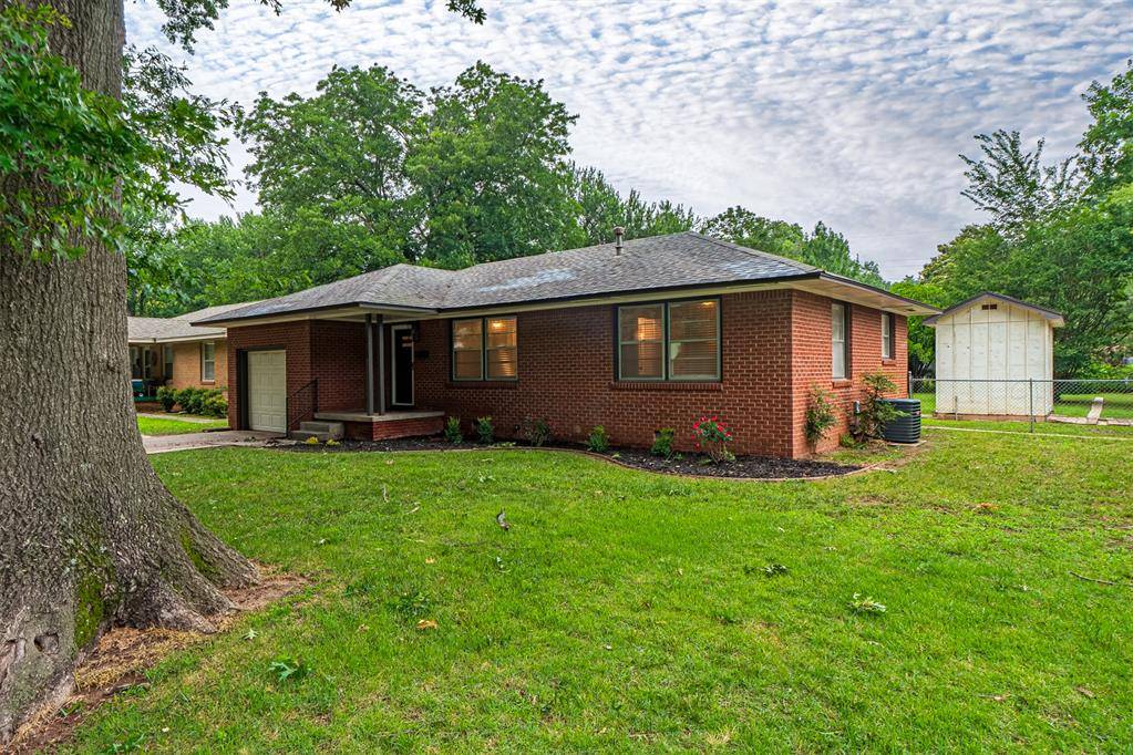 1215 Caddell LN, Norman, OK 73069