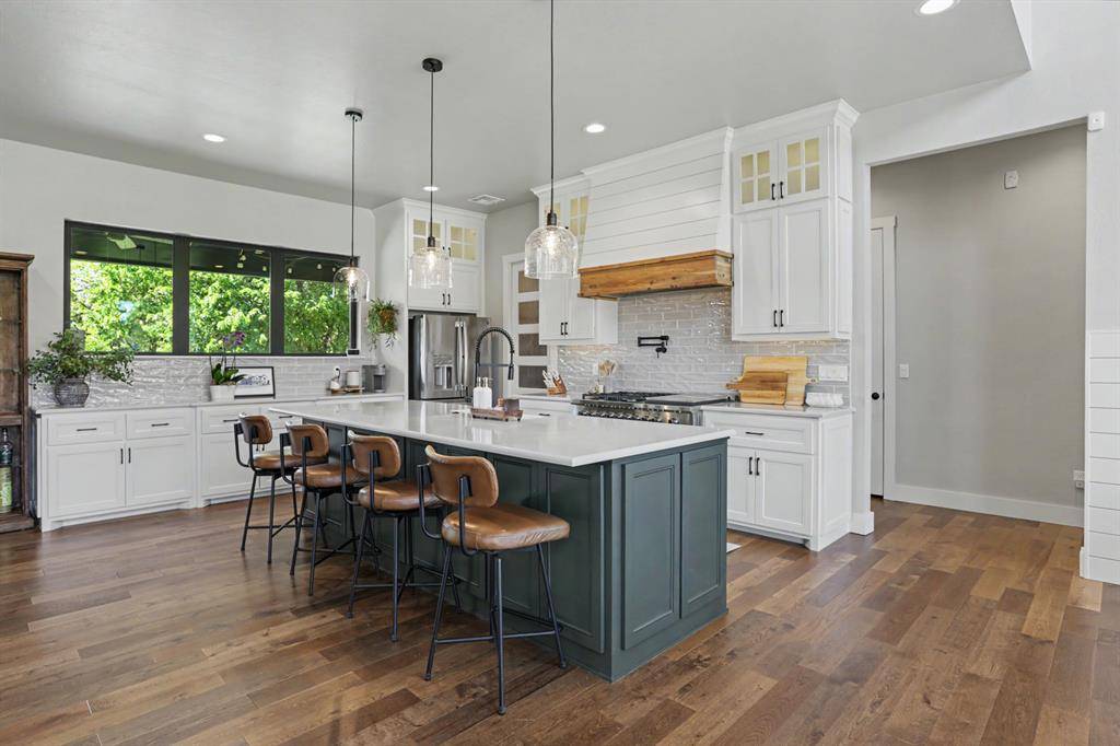 460 Old Farm RD, Edmond, OK 73034