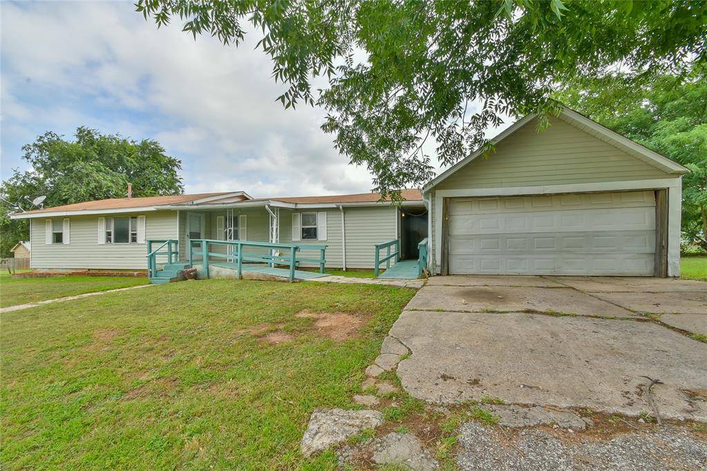 418 W Penn ST, El Reno, OK 73036