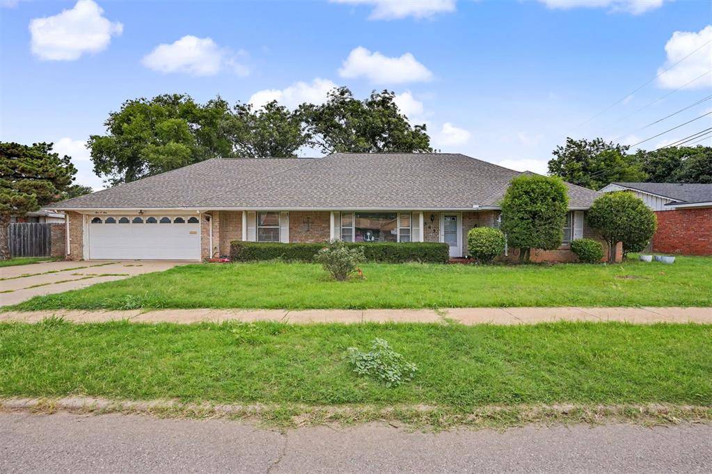 509 W Lark ST, Altus, OK 73521