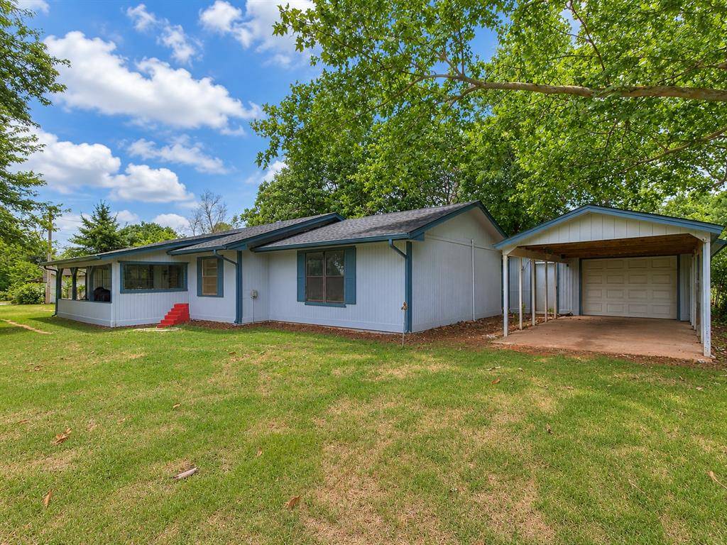 7085 Ponderosa LN, Blanchard, OK 73010