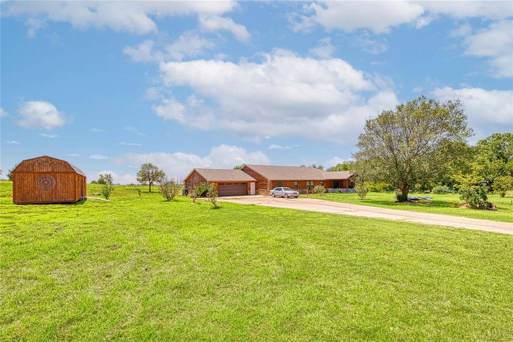 11221 N 1960 CIR, Elk City, OK 73644