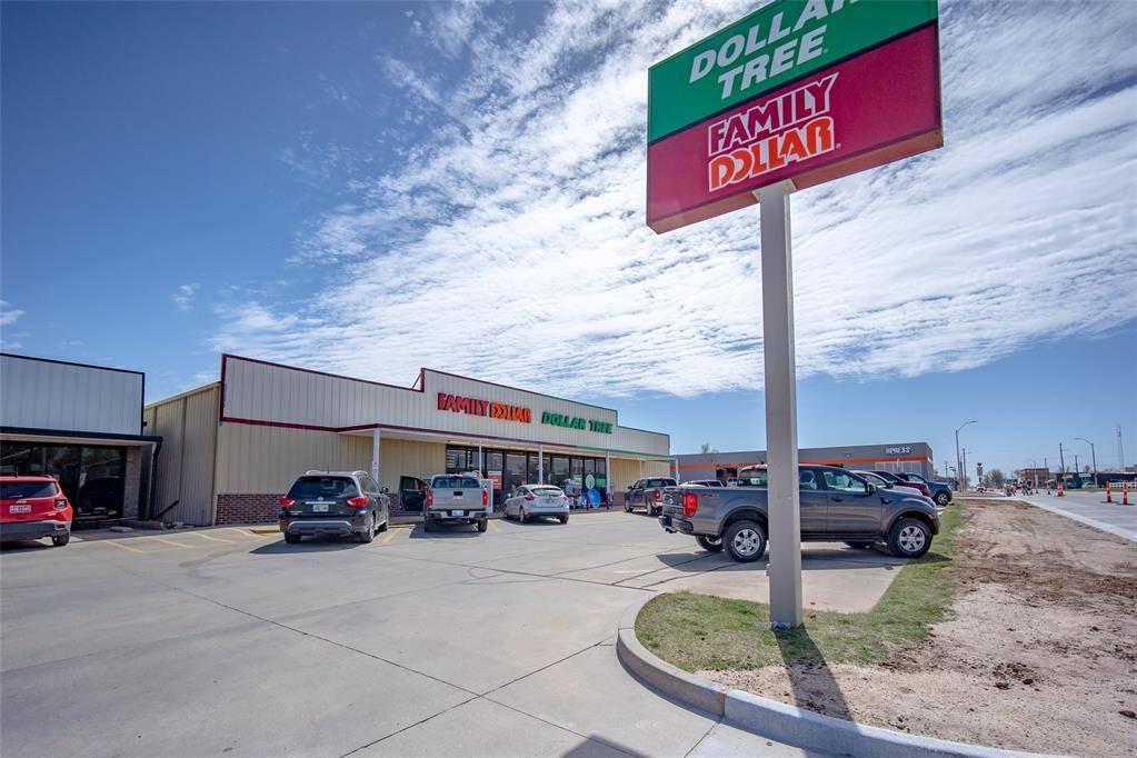 301 N Broadway AVE, Hinton, OK 73047
