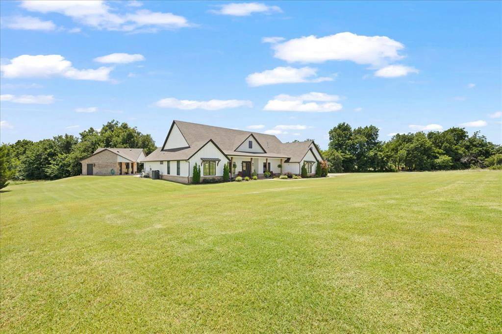 2560 S Sara AVE, Blanchard, OK 73010