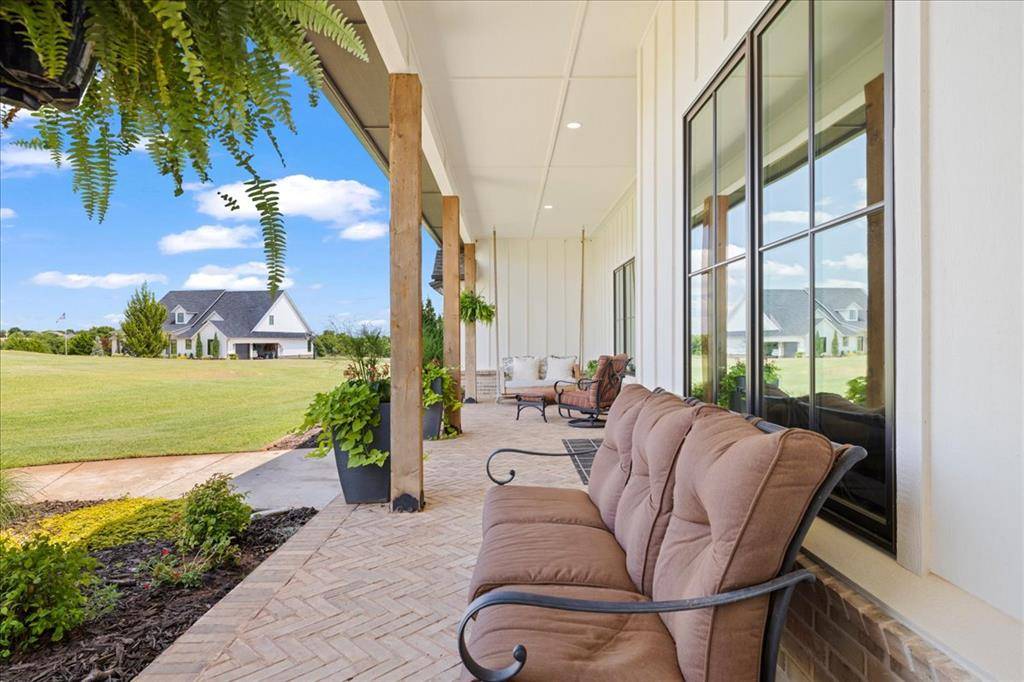 2560 S Sara AVE, Blanchard, OK 73010