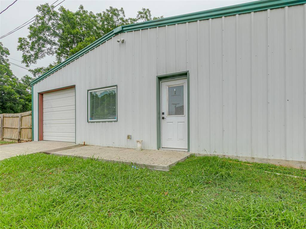 1005 Mitacek AVE, Prague, OK 74864