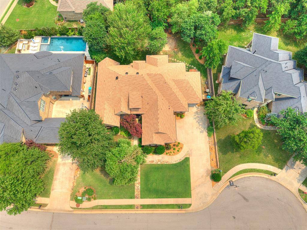 1108 Iron Bridge CT, Edmond, OK 73034