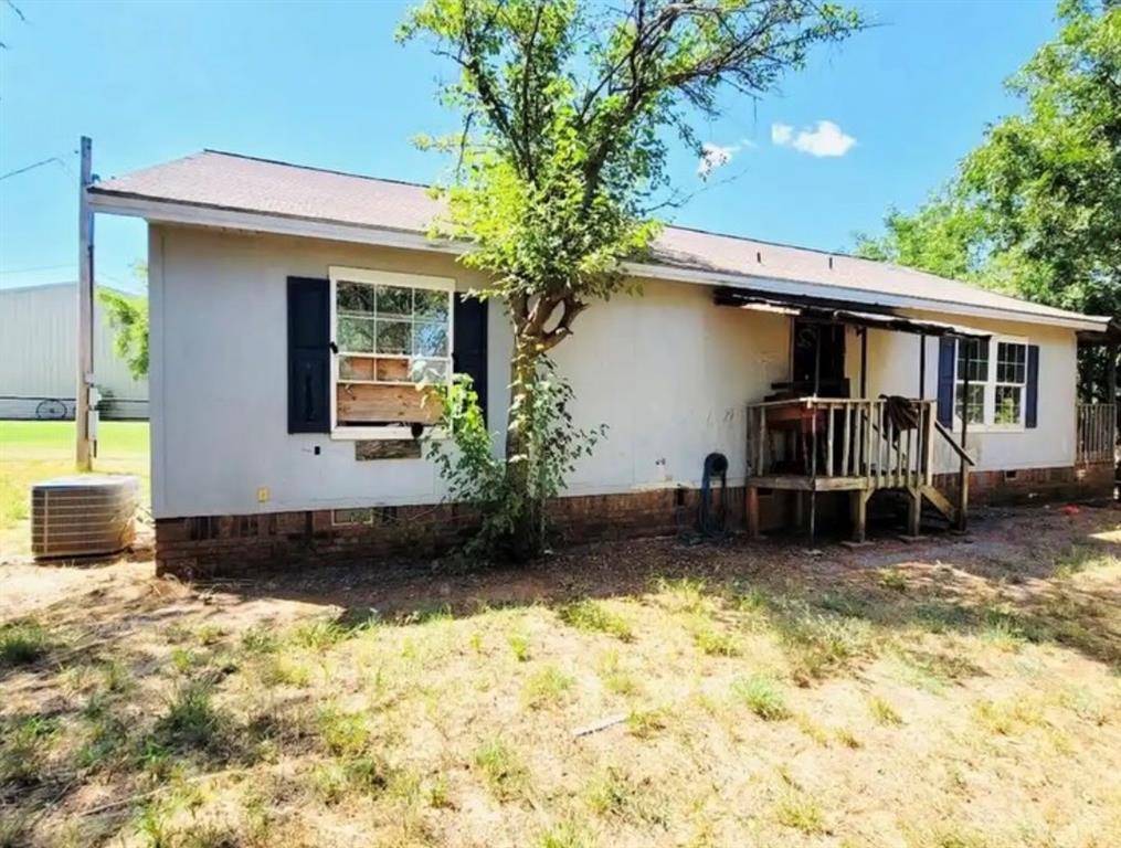 307 N Massingale DR, Cordell, OK 73632