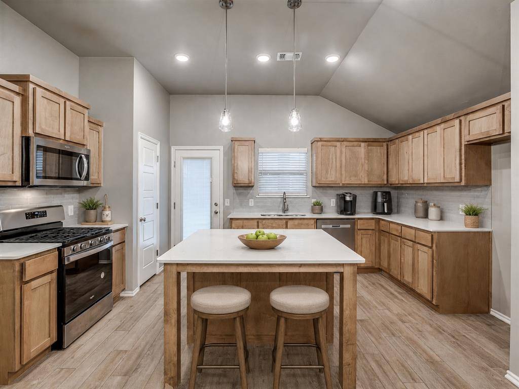 17609 Boling Farm RD, Edmond, OK 73012