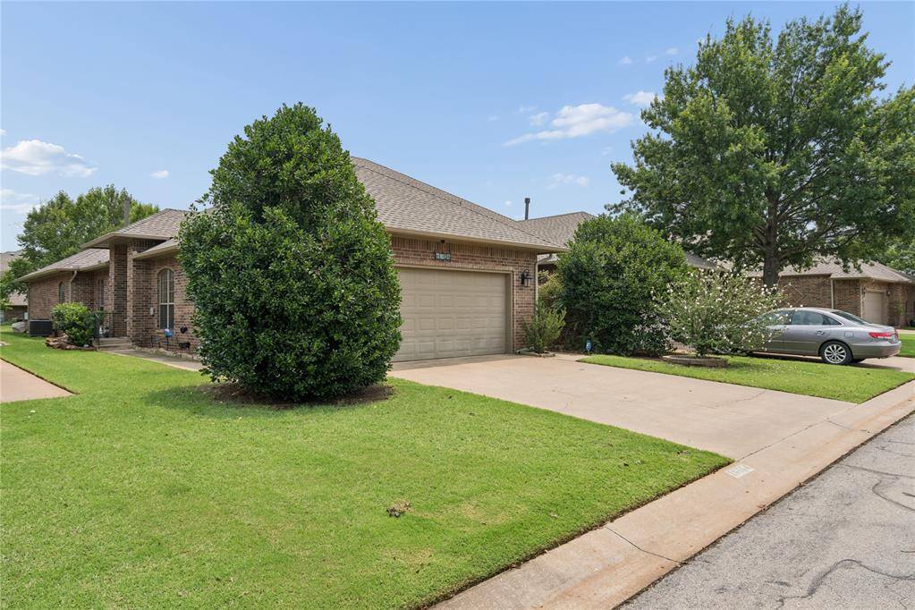 16104 Vintage CT, Edmond, OK 73013